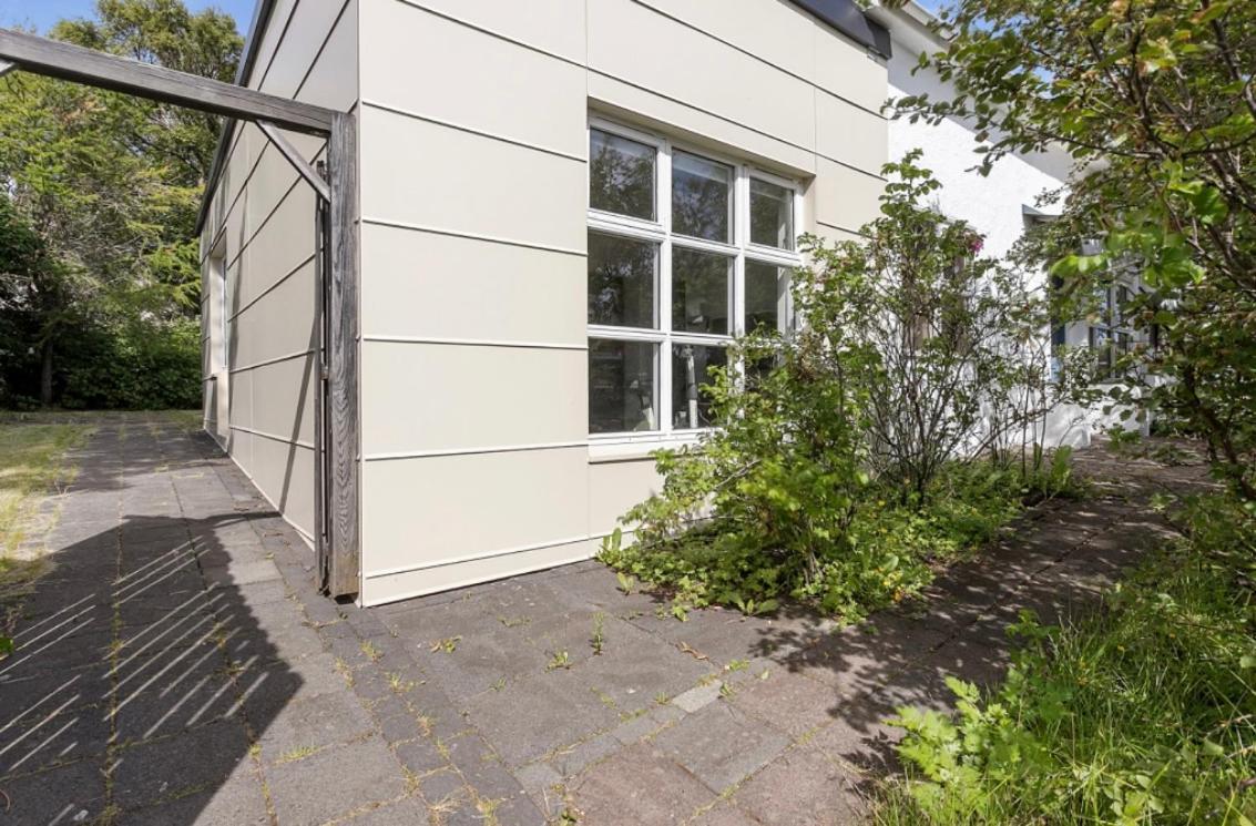 Studio 104- Free Parking Onsite -Private Entrance Reykjavik Luaran gambar